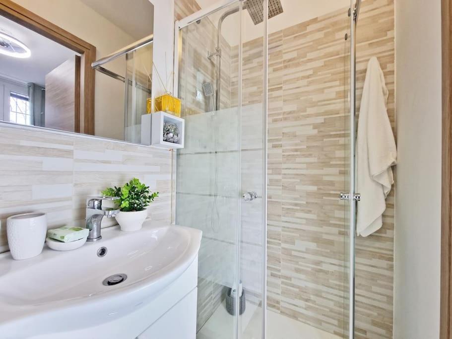 Casa Romeo Vinitaly - Free Parking - Wifi Apartment Verona Ngoại thất bức ảnh